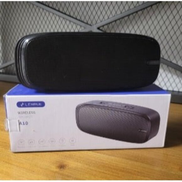 New Bluetooth Speaker, Wireless Portable Speaker with Loud Stereo Sound